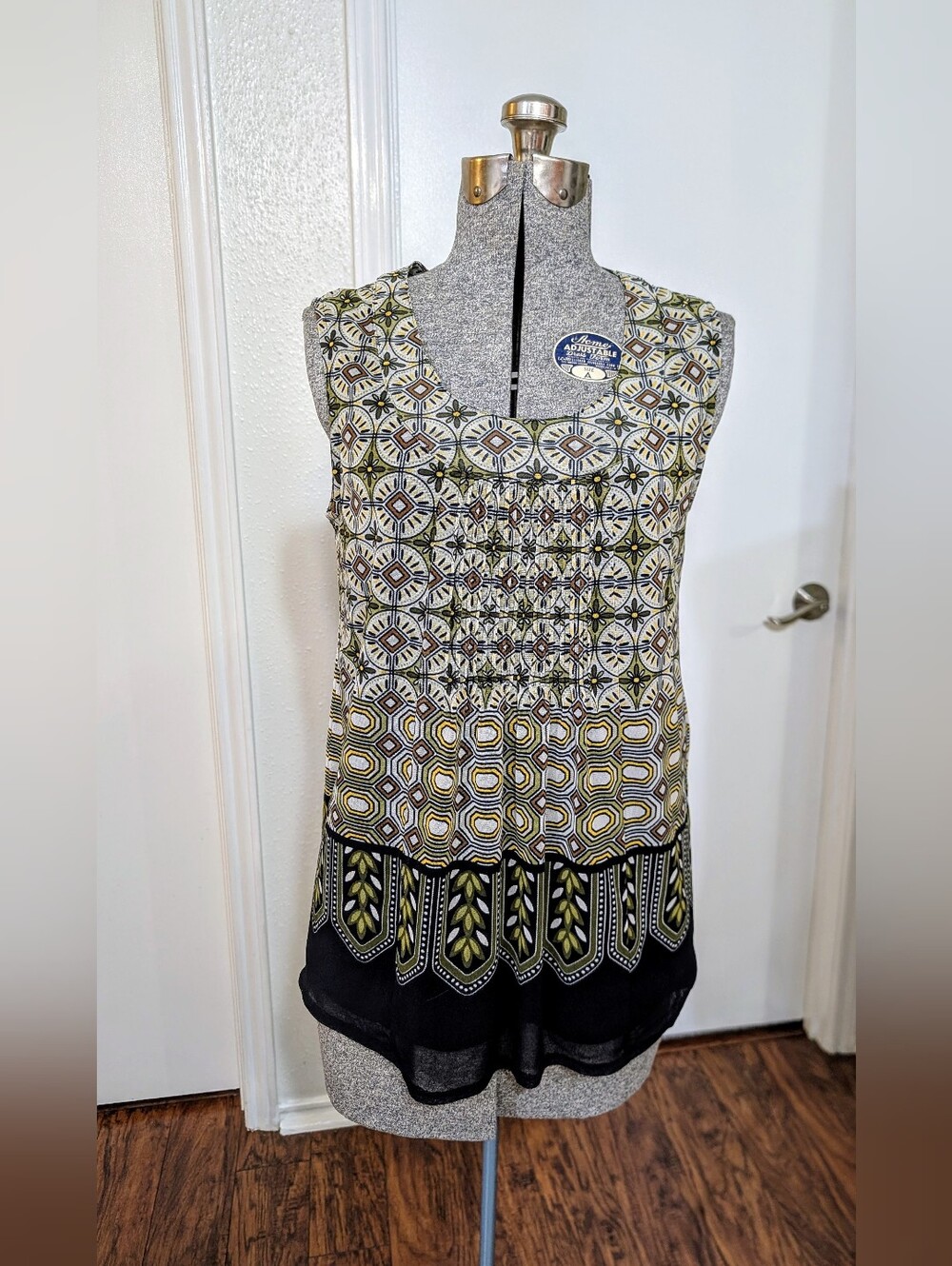 Rafaella Black Green Yellow Tunic Layered Top Womens Sz Med Sleeveless Pleated